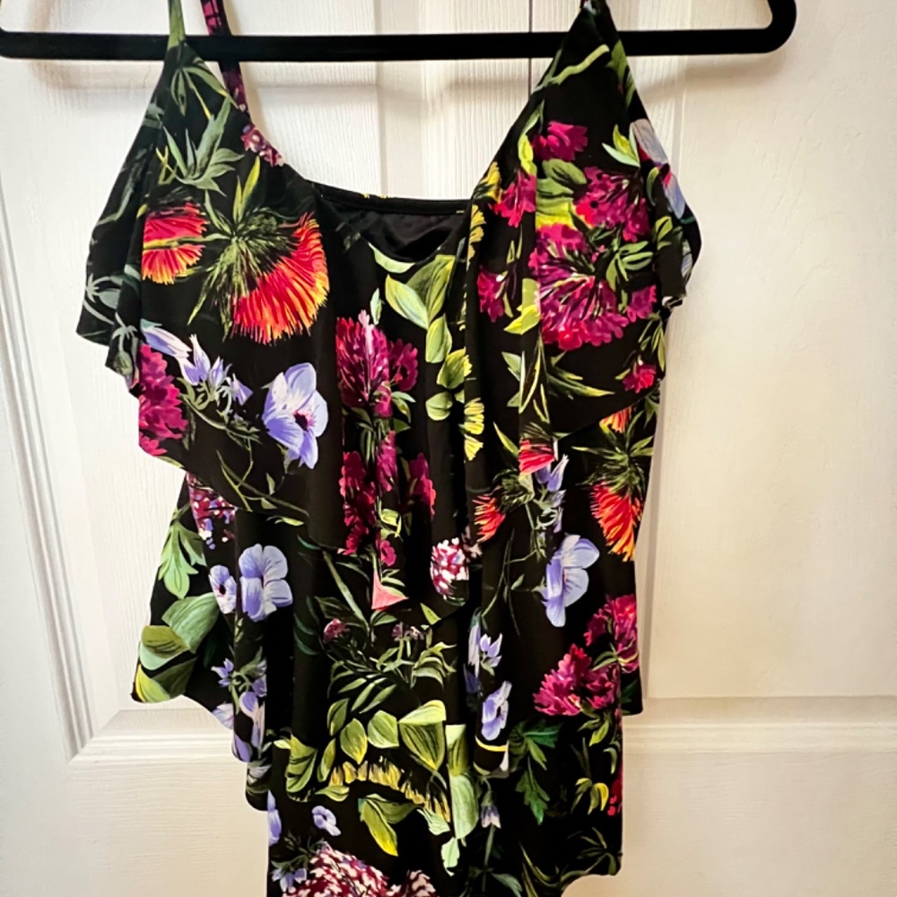 Magicsuit swim top - Picture 2 of 4